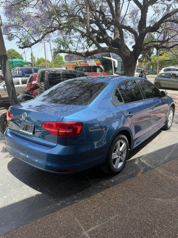 Volkswagen Vento 2.5 Advance Plus 170cv — foto 8